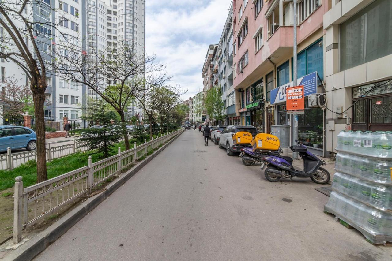 Centrally Located 2 Bedroom Apt With Netflix Bursa Luaran gambar